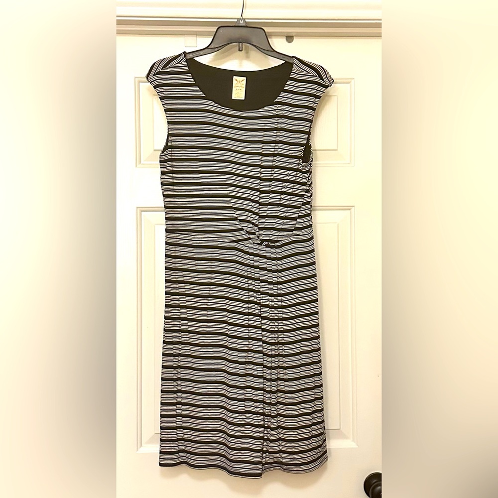 Small Black and White Striped Faded Glory Sleeveless Dress.